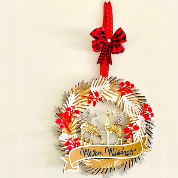 Mini 3D Wreath/ Hanging Wall Decor Multi Purpose Christmas Decor - Picture 1 of 5